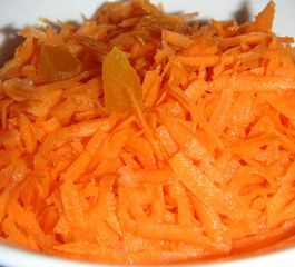 Салат из моркови с курагой