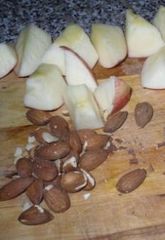Яблочно-ореховое блюдо